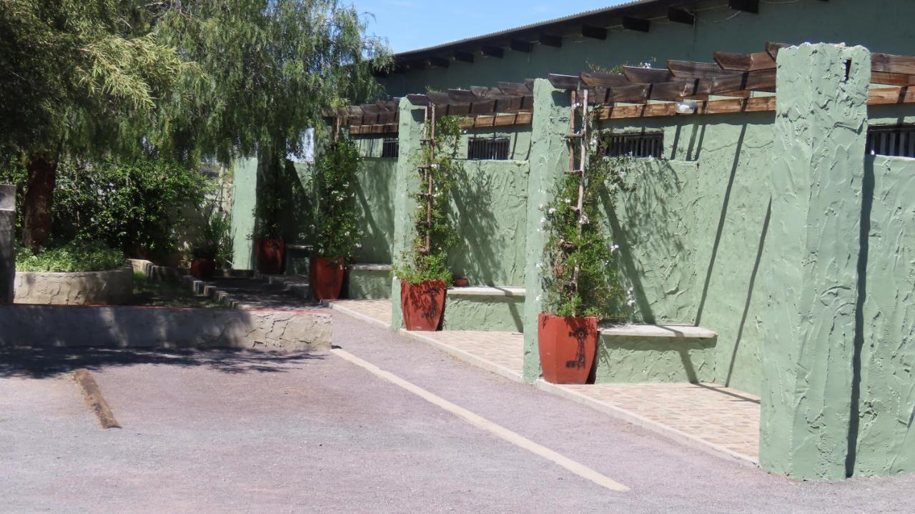 Die Windpomp Gastehuis Beaufort West Eksteriør bilde